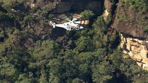 A recuse operation is underway after a deadly landslip in the NSW Blue Mountains.