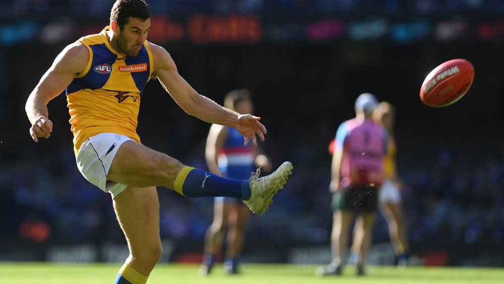 Eagles hold on for big AFL win over 'Dogs