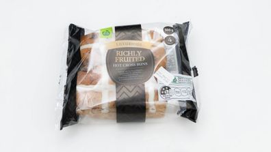 Woolworths Luxurious Richly Fruited Hot Cross Buns