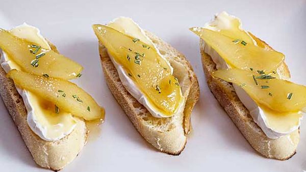 Liliana Battle's honey grilled pear crostini with brie
