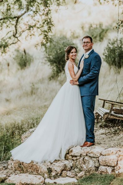 Texas bride has pre-wedding photoshoot with grandmother before she died