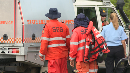 Police launched a larger scale search after deeming the matter serious. (9NEWS / Sacha Passi)