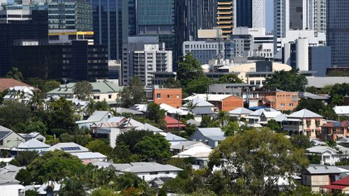 International Monetary Fund warning world economy Australian housing