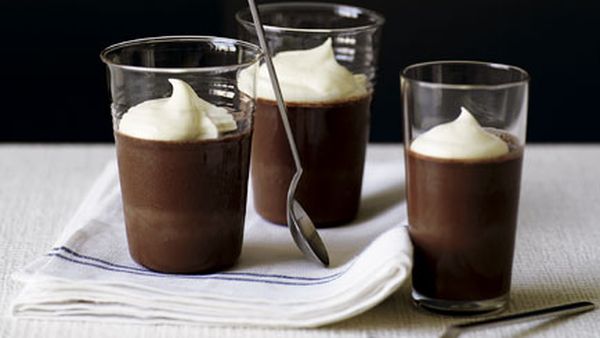 Bitter chocolate jellies with white chocolate crème fraîche 