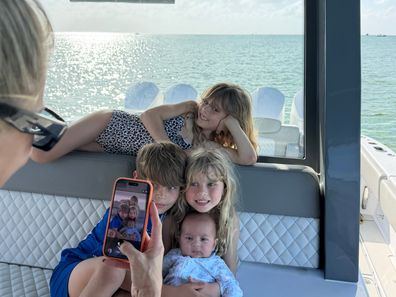 Enrique Iglesias 4 children with Anna Kournikova.