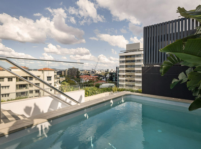 Aussie pro golfer Cameron Smith has purchased a Brisbane sub-penthouse for just under $5 million.