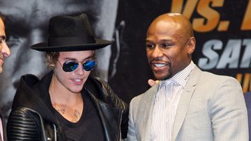 Singer Justin Bieber with boxer Floyd Mayweather Jr. (AP)