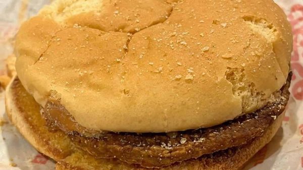 A Macca&#x27;s burger lasted 24 years without growing any mould. 