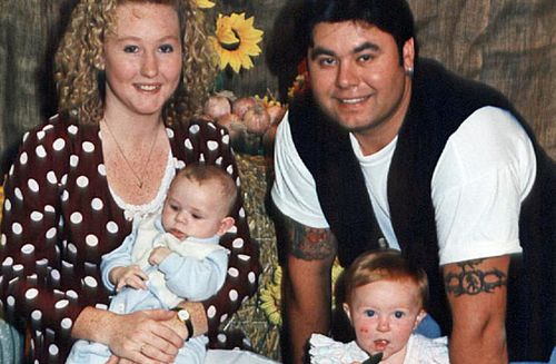 Jodie Fesus (left), husband Steven Fesus and their children Kimberley and Dylan before Jodie was found buried in a shallow grave near Wollongong in August 1997. (Photo: AAP).