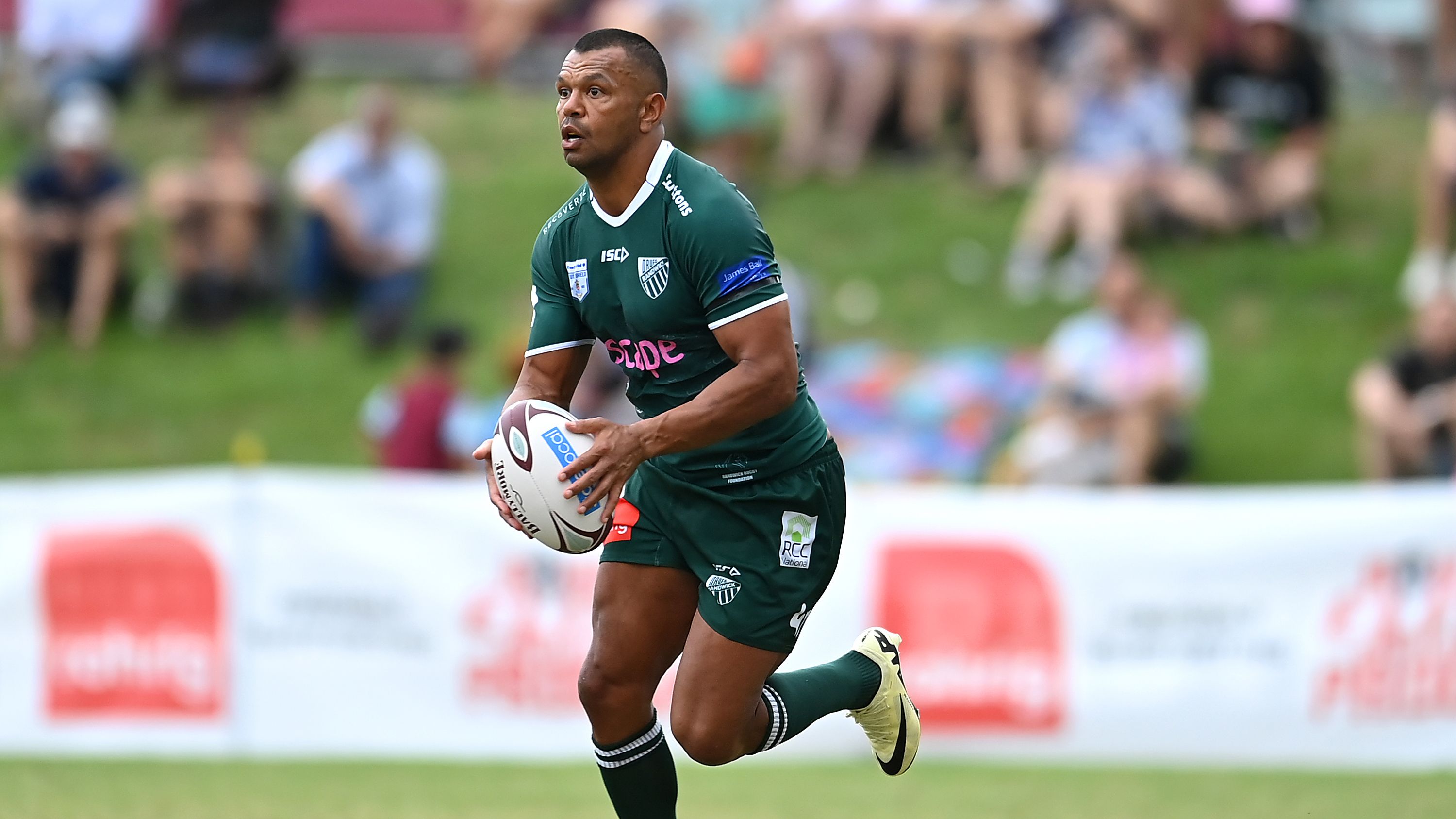 Kurtley Beale will continue his career with the Force.