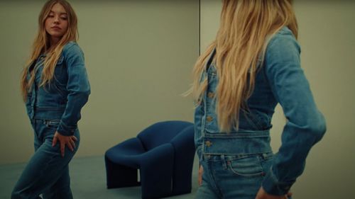 A US fashion brand's s﻿tock has soared after the company announced an advertising campaign with actress Sydney Sweeney. 