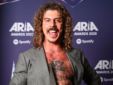 Adam Hyde, or Keli Holiday, poses with the ARIA Award for Best Video during the 2025 ARIA Awards at Hordern Pavilion at Hordern Pavilion on November 19, 2025 in Sydney, Australia. 