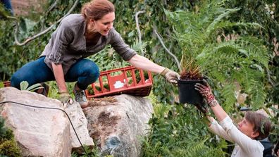 Kate Middleton Duchess of Cambridge set up Chelsea Flower Show Back to Nature Garden