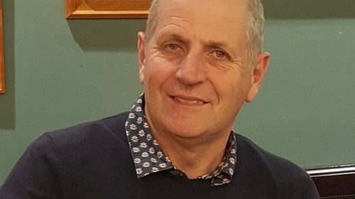 Peter Meagher, ex-policial e voluntário e gerente do Randwick Rugby, trabalhava como fotógrafo freelance no evento de Hanukkah quando foi baleado durante o ataque terrorista em Bondi Beach.