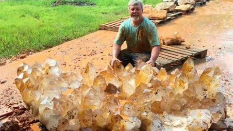 This $4m chunk of quartz found in Arkansas has reappeared on social media.