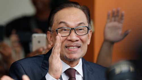 Malaysian politician Anwar Ibrahim has been released from jail after three years.