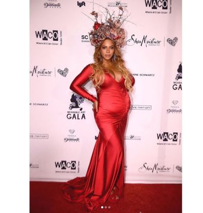 <p>Beyonce's baby bump is ever expanding and it's the most lovely thing to watch, even if from afar. The pop star, who is expecting twins with husband Jay-Z, is growing by the day - both in size and loveliness.</p>
<p>And sorry - but she is looking AMAZING. Beyonce may very well be the most stylish-mama-to-be on the planet. Click through our gallery and you'll quickly see why. Plus, have a peek at our other favourite expectant mothers.</p>
