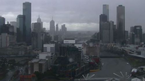 Damaging winds and heavy rain expected as storm front moves over Melbourne