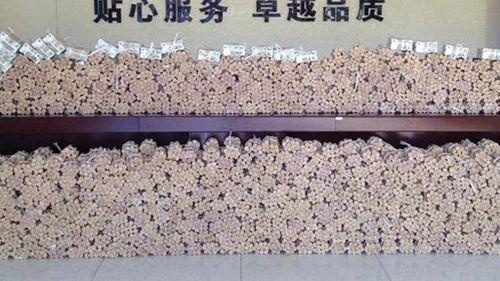 Chinese man buys a new car with $140k in coins