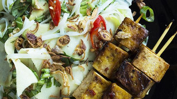 Tofu skewers with Vietnamese noodle and green papaya salad and crispy shallots