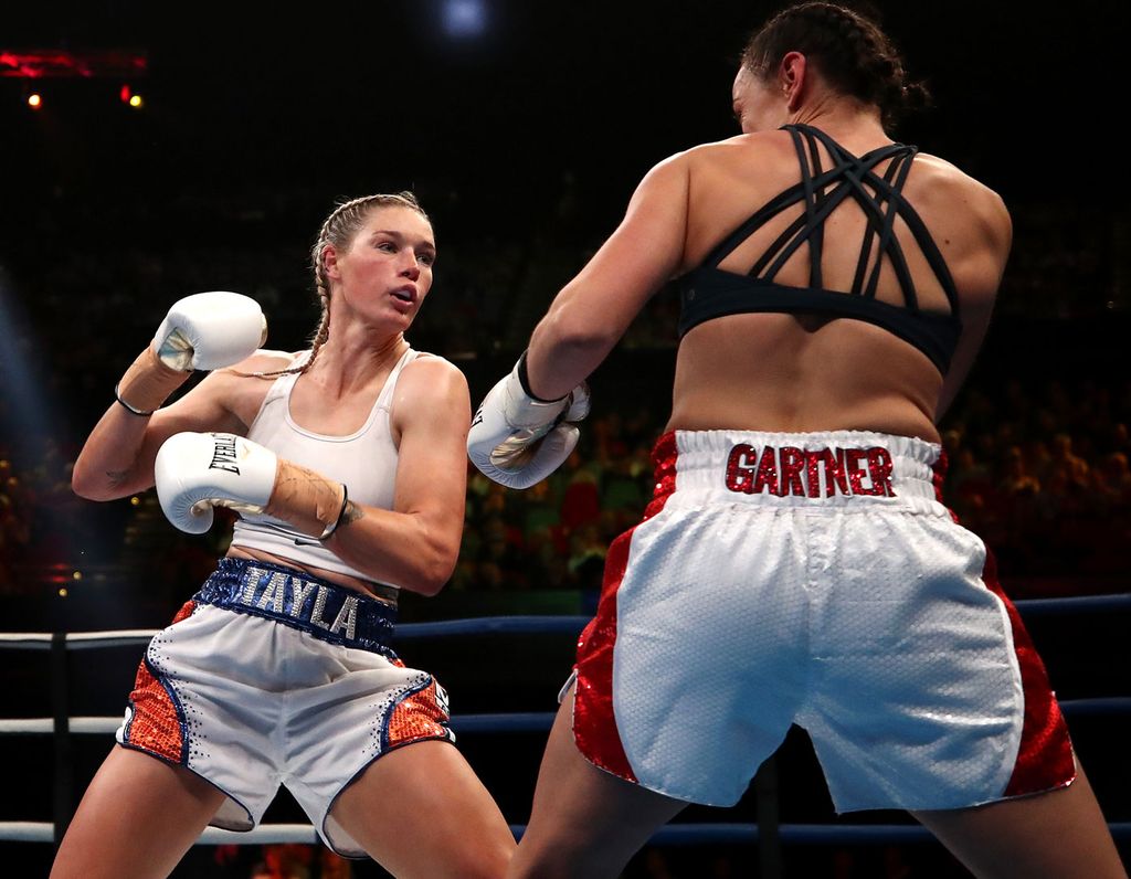 AFLW STAR TAYLA HARRIS GETS KO WIN IN AUSTRALIAN TITLE FIGHT 