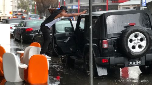 Flash flooding triggered by the heavy rain has caused chaos in metropolitan Melbourne. (9NEWS)