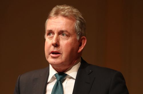  A formal inquiry will take place into the leak of sensitive diplomatic memos detailing the "uniquely dysfunctional" and "inept" White House under Donald Trump, sent by the United Kingdom's ambassador to the United States Kim Darroch.
