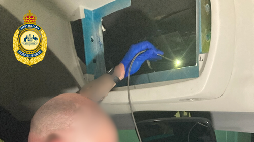 Cocainefound inside luxury bus Outer Harbour, SA, February 16 2026.