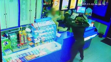 9RAW: NSW shop worker thwarts brazen robbery attempt