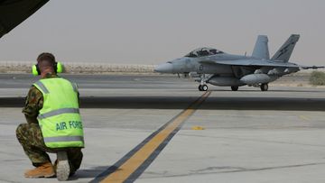 Abbott announces Australian aircraft will start Iraq mission today