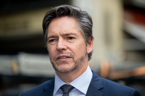 O prefeito da cidade de Melbourne, Nick Reece, anunciou que dois guardas de segurança patrulharão o CBD em um teste de seis semanas. Eles estavam na DeGraves St, Melbourne. A idade. Foto: Penny Stephens. Sexta-feira, 7 de março de 2025