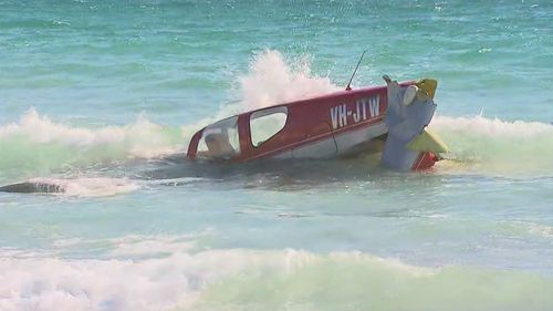 Light aircraft ditched into the ocean of City Beach in Perth