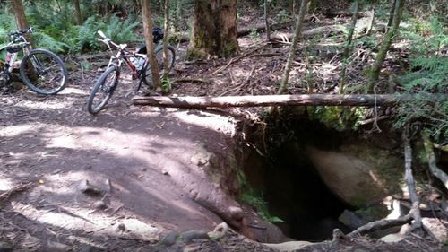 Man trapped between rocks in Victorian water-carved labyrinth