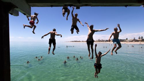 Extreme heat forecast for Adelaide and other parts of South Australia