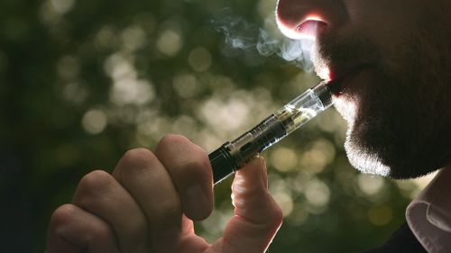 E-cigarettes come under government spotlight