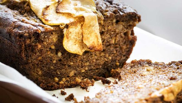 Amaranth apple bread