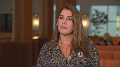 La senatrice Lidia Thorpe si è emozionata e si è asciugata le lacrime mentre ha risposto alla notizia che non sarebbero state presentate accuse per la morte di Kumanjayi White. 