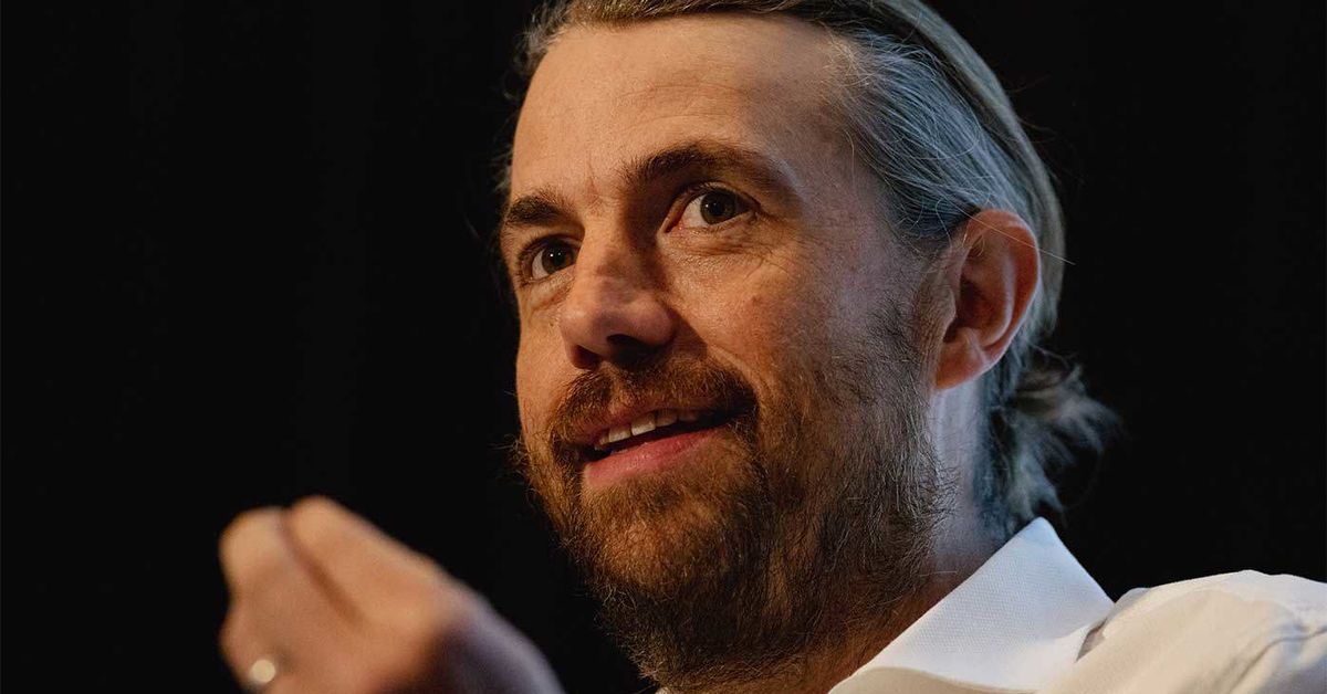 Software billionaire Mike Cannon-Brookes prevails in bidding war for world's largest renewable project
