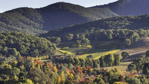 Porepunkah in rural Victoria in autumn