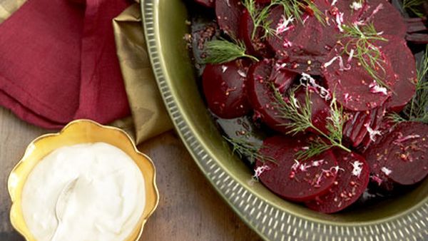 Beetroot, dill and horseradish salad