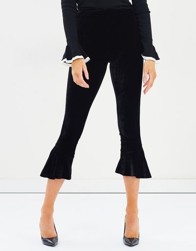 <a href="https://www.theiconic.com.au/paris-velvet-flare-pants-623714.html" target="_blank" draggable="false">Atmos &amp; Here Paris Velvet Flare Pants in Black, $69.95</a>