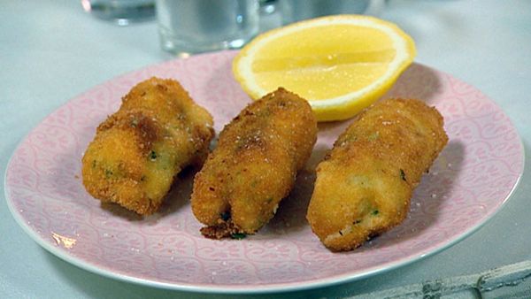 Wild mushroom centred potato croquettes