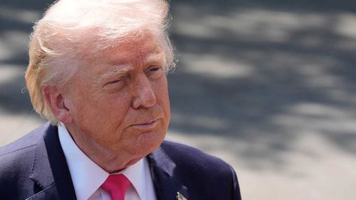 Donald Trump si è scagliato contro Joe Kent, dicendo di averlo assunto solo perché sua moglie è morta.