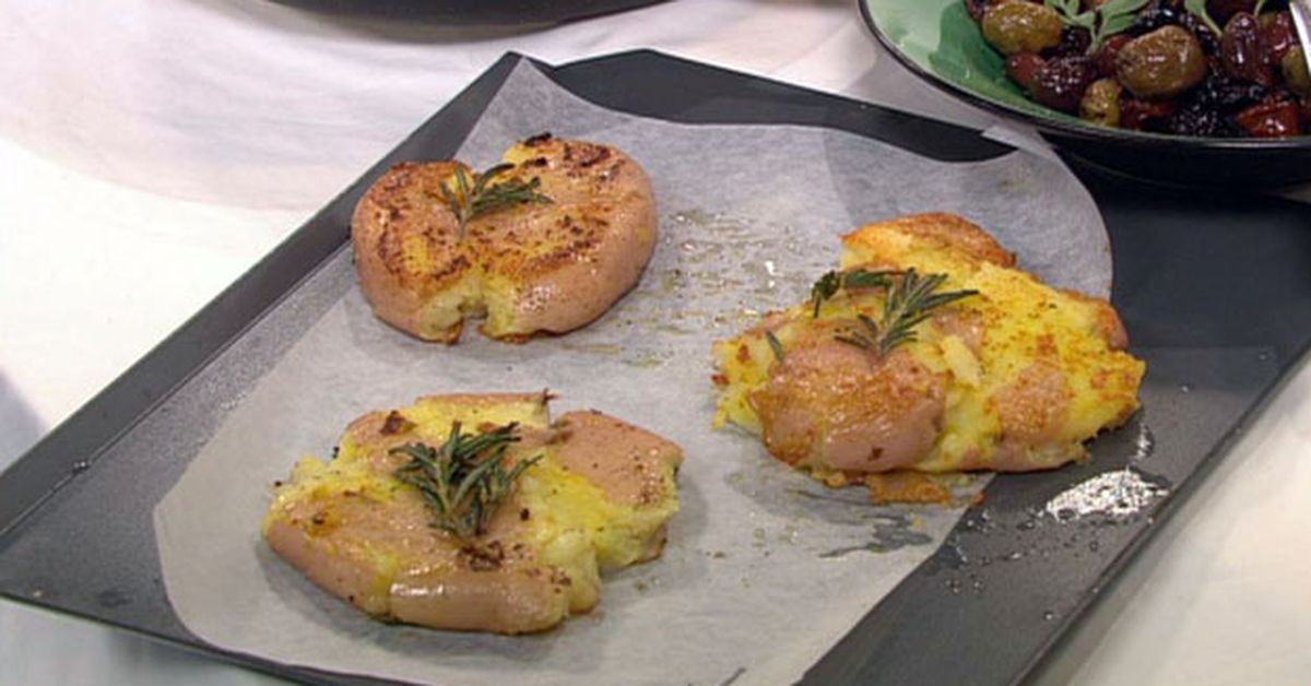 Rosemary smashed potatoes - 9Kitchen
