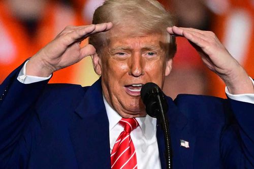 Donald Trump çelik ve alüminyum tarifelerini iki katına çıkardı.