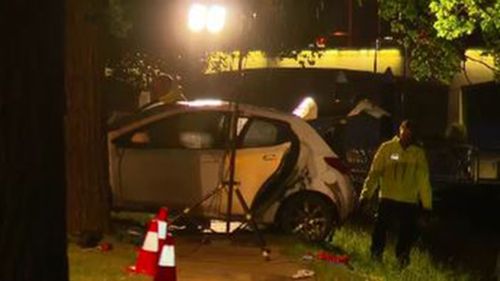 Car recovered from Melbourne's Yarra river