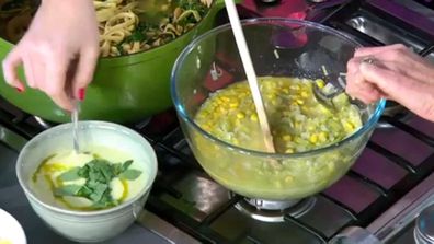 Ten minute microwave leek and corn soup