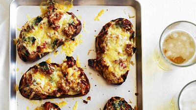 <a href="http://kitchen.nine.com.au/2016/05/16/10/16/provolone-and-eggplant-toasts" target="_top">Provolone and eggplant toasts</a>