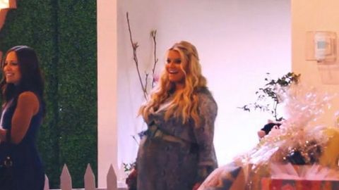 Jessica Simpson finally gave birth … and it's enormous!