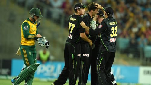 Aussies sneak home in T20 series decider